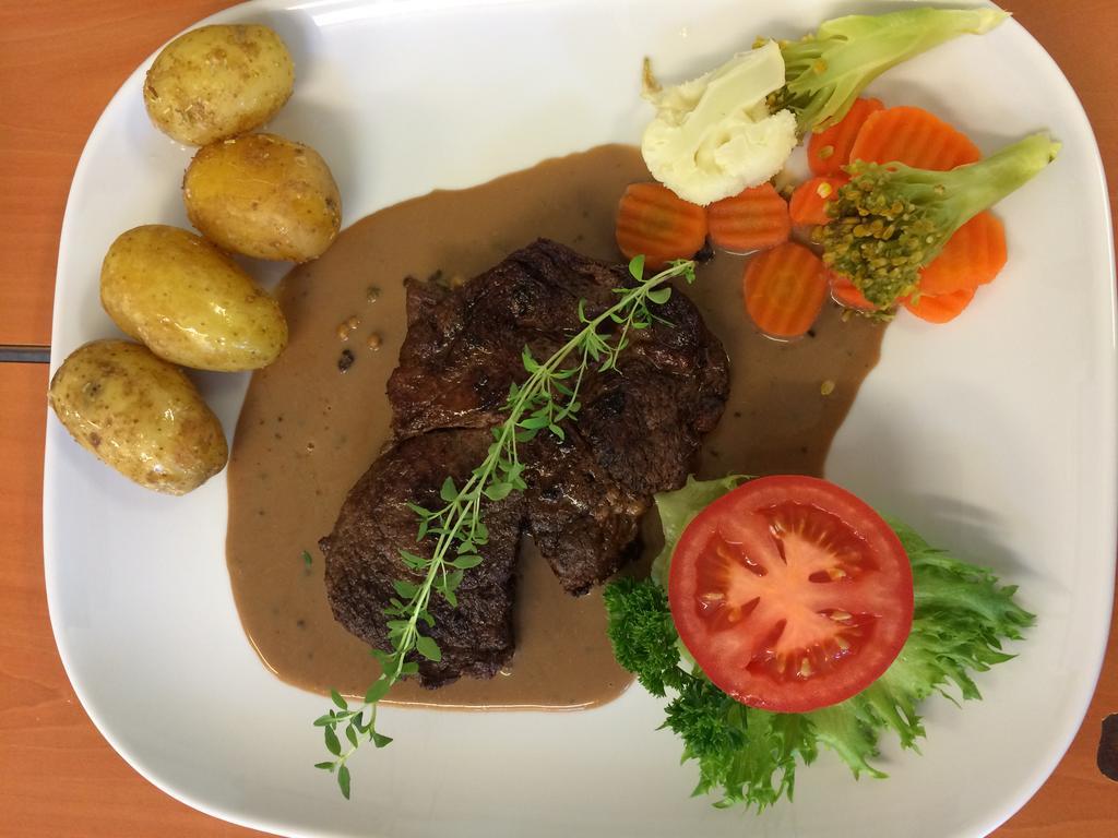 布克斯塔达弗尔德酒店 Brekke  外观 照片